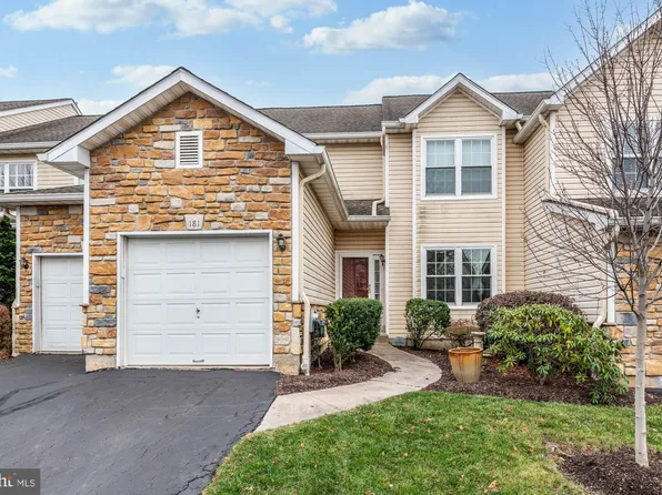 181 Gleneagles Ct, Blue Bell, PA 19422