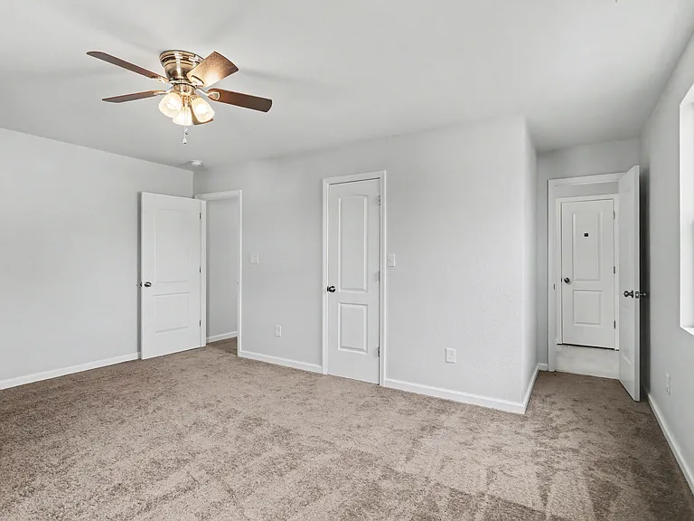 2700 Myrtle Ave — Photo 16