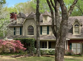 3000 Country Place Dr W, Collierville, TN 38017