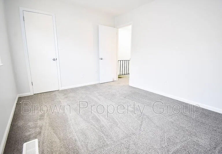 2123 Grand Prix Dr #H — Photo 8