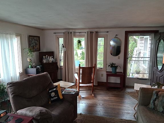 5th image of 152 Edgartown Vineyard Haven Rd