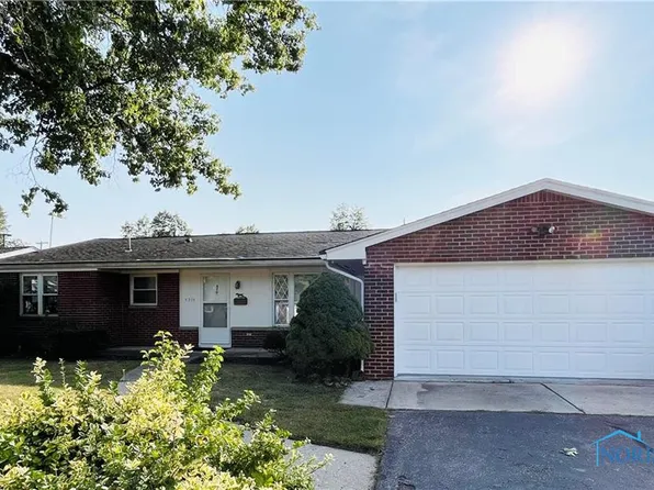 4314 Clarewood Dr, Toledo, OH 43623