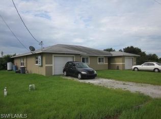 4421 26th St SW, Lehigh Acres, FL 33973