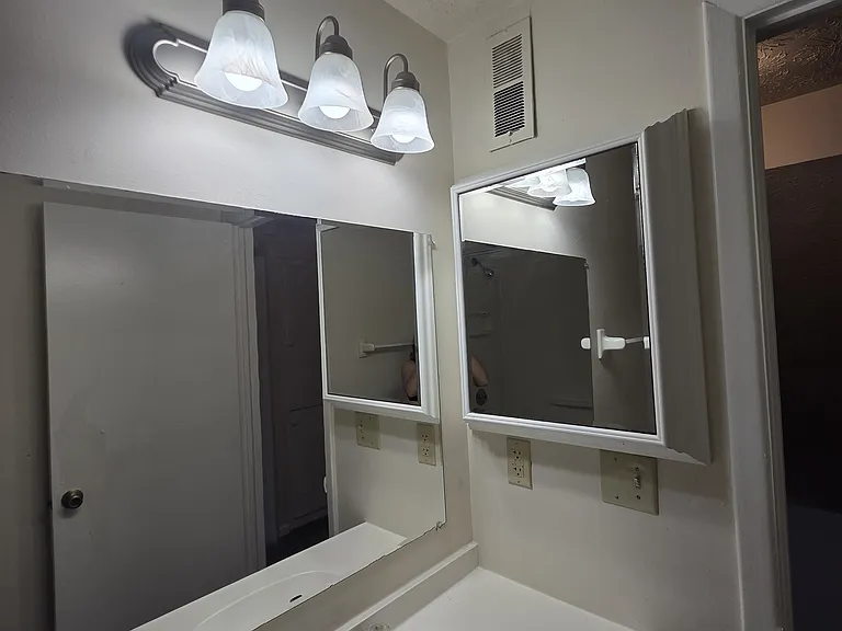 5815 Maple Canyon Ave — Photo 13