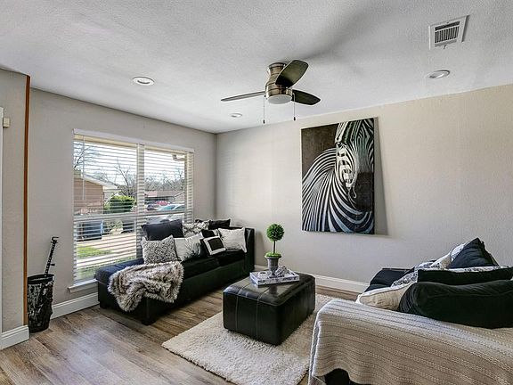 5th image of 441 Goldwood Dr