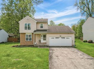 4815 Shadow Oak Dr, Youngstown, OH