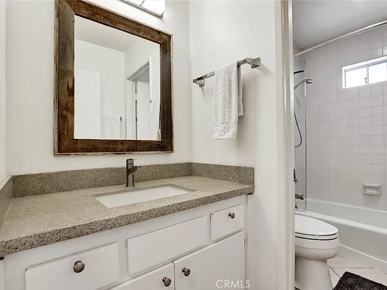257 Avenida Del Mar #4 — Photo 17