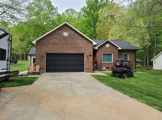 403 Mooreland Dr NE, Conover, NC 28613