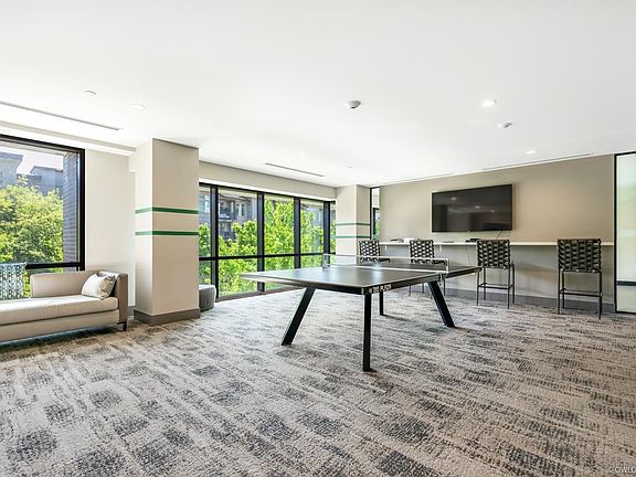 3rd image of 9233 Odlin Rd #220