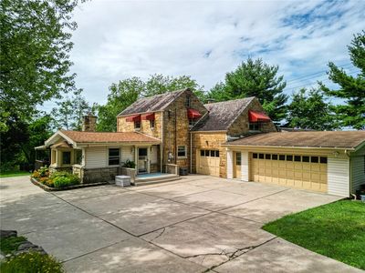 9010 Perry Knoll Dr, Pittsburgh, PA, 15237