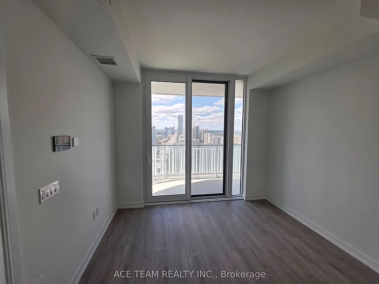 1 Fairview Rd E #3007 — Photo 9