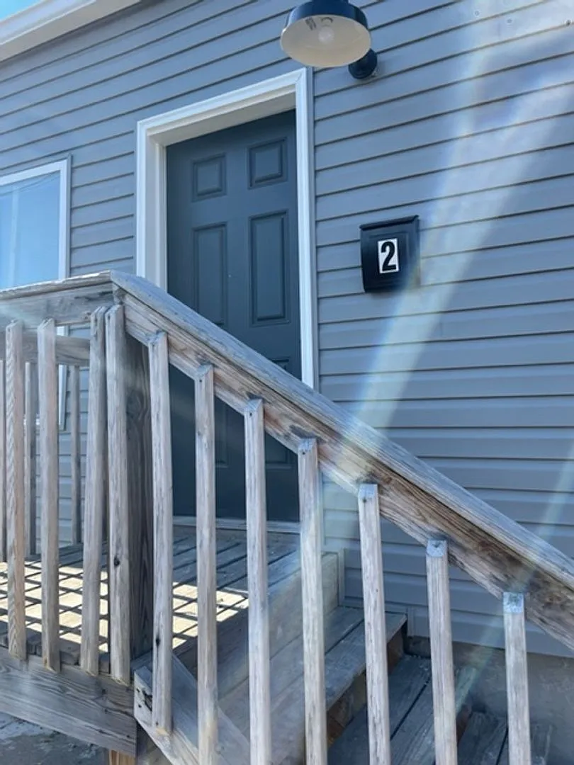 1262 Shelby — Photo 2