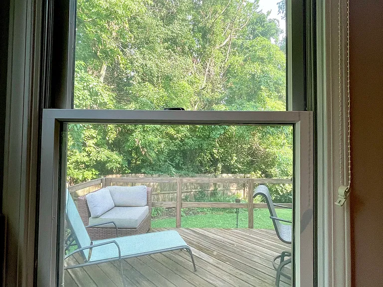 435 W Somersbe Pl — Photo 7