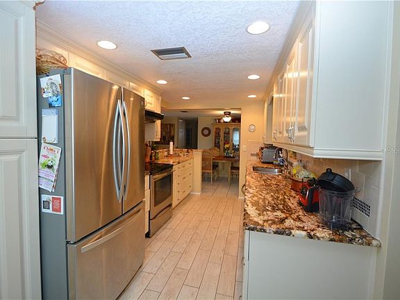 2nd image of 5116 Sandalwood Dr
