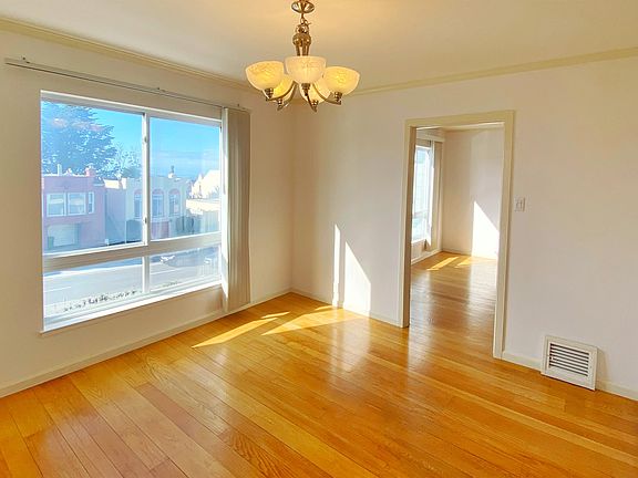 5th image of 1952 19th Ave #1