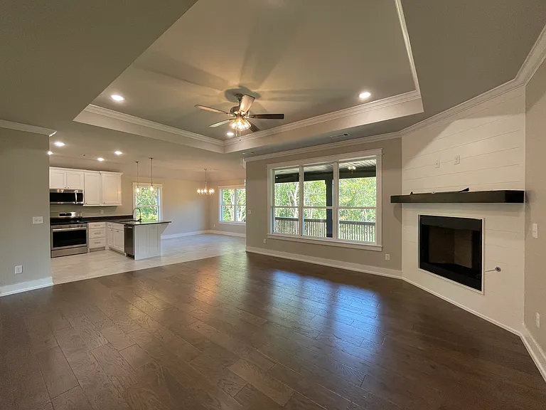 18 Olmsted Cir — Photo 2