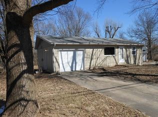 626 E Florence St, Windsor, MO 65360