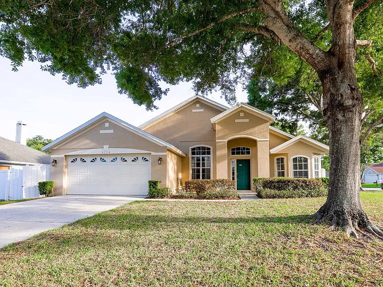 3116 Floral Way E — Photo 1