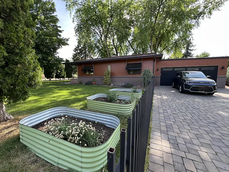 2921 W Gem St — Photo 6