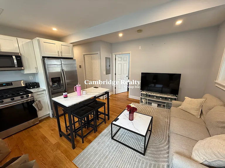 6 Durham St #2 — Photo 1