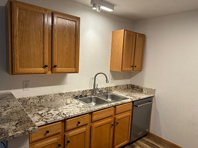 1221 University Ave #D-202 — Photo 12