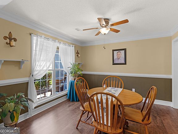 4th image of 2109 Post Oak Ct