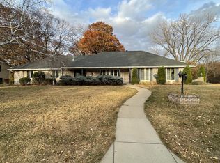 308 Brandywine Dr, Burnsville, MN 55337