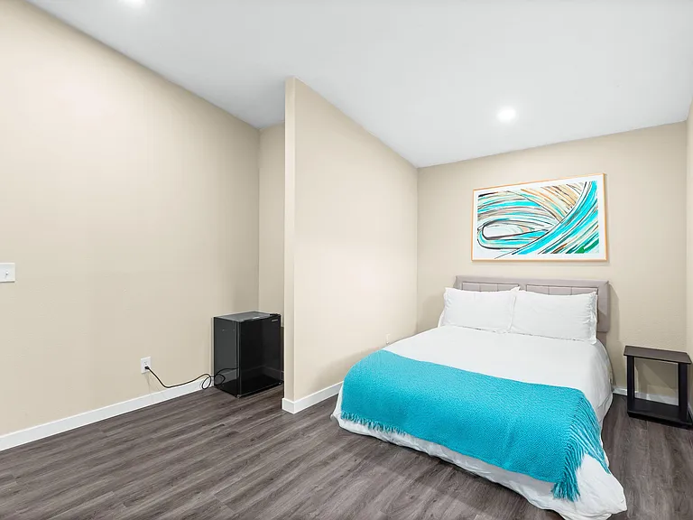 Comb Cir — Photo 1