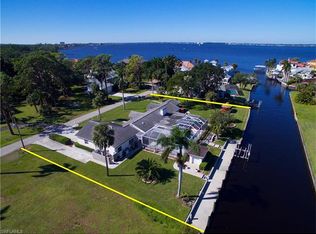 1315 Longwood Dr, Fort Myers, FL 33919