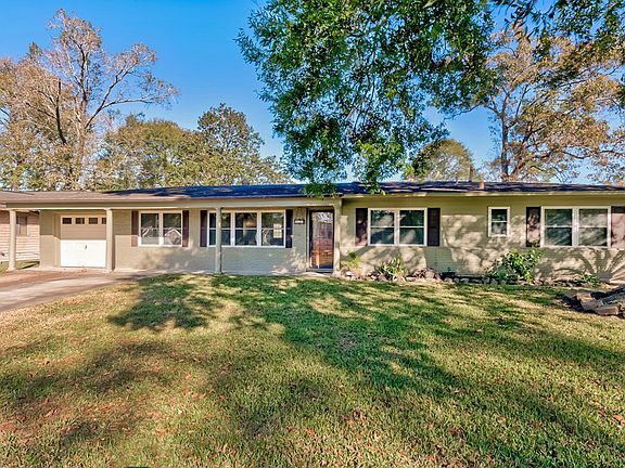 3rd image of 4620 Baywood Ln