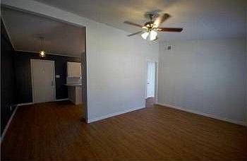 4th image of 1800 Blue Crest Dr #B