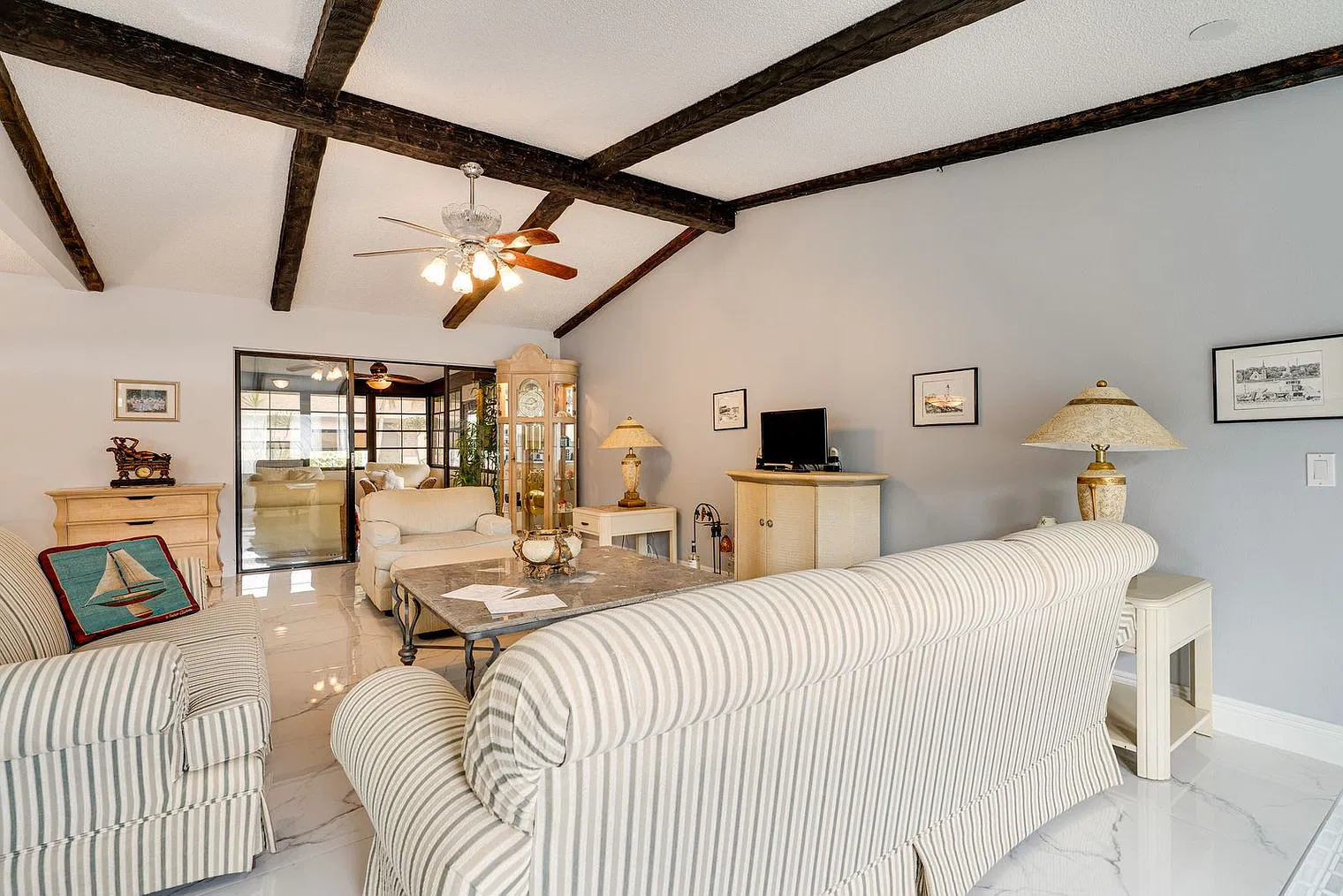 2 bed, 2.0 bath, 1194 sqft, $3,531 — Photo 3
