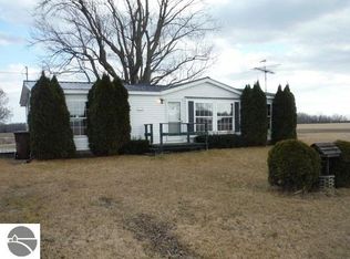 7866 Saunders Rd, Bentley, MI 48613