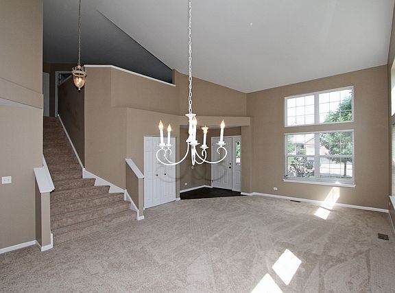3rd image of 1647 N Seaton Ln
