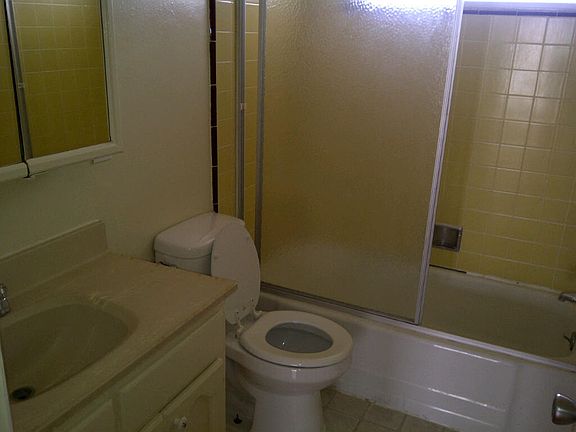 5th image of 1733 Garfield Pl APT 11
