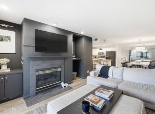 8509 Atrium Dr APT 201, Louisville, KY 40220