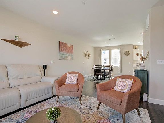 4th image of 920 E Duane Ave APT 5