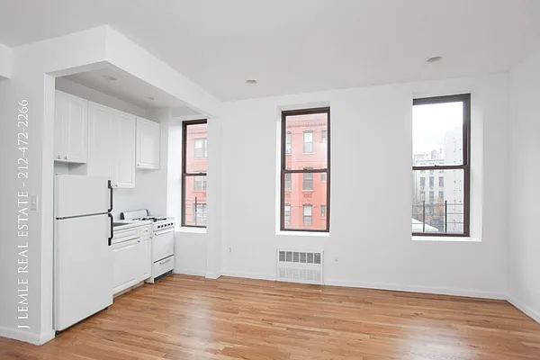 Rented by J. Lemle Real Estate | media 36