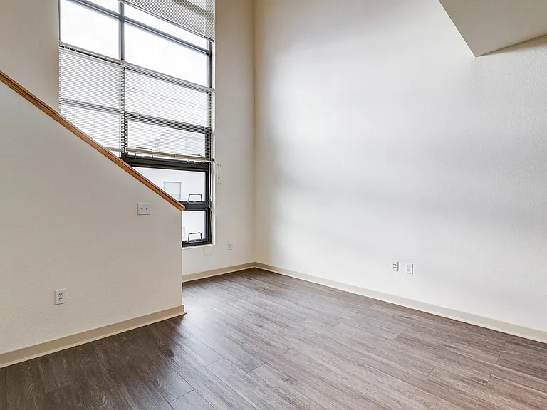 Venue Apartments — Photo 32