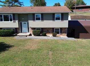 470 Old Hickory Cir, Mount Carmel, TN 37645