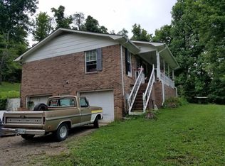 2748 Hillwood St, Monterey, TN 38574