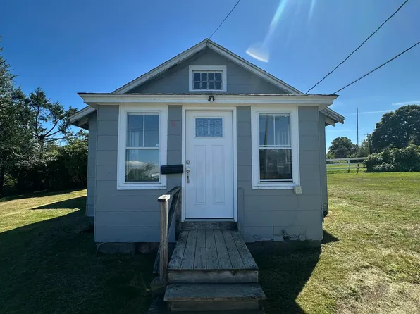 8 Michenor Street, Eastport, ME 04631