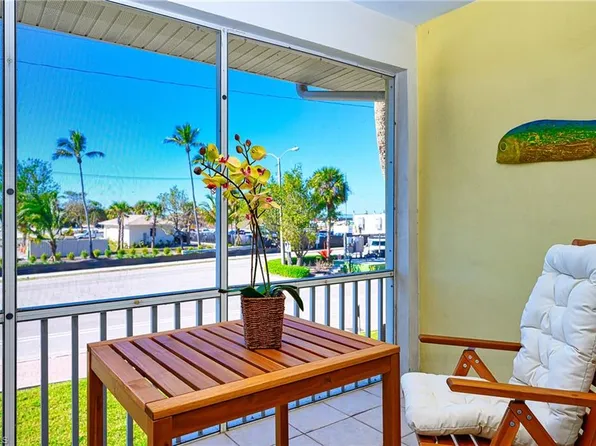 1550 Gulf Shore BLVD N #W4, NAPLES, FL 34102