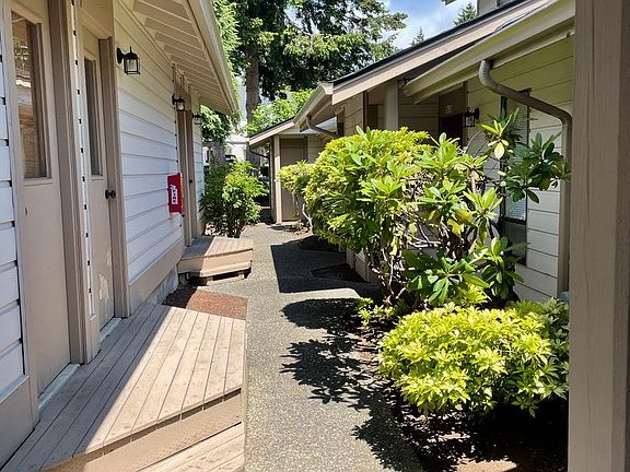 4th image of 10151 NE 137th Pl #4
