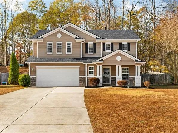 134 Cedar Bay Cir, Dallas, GA 30157
