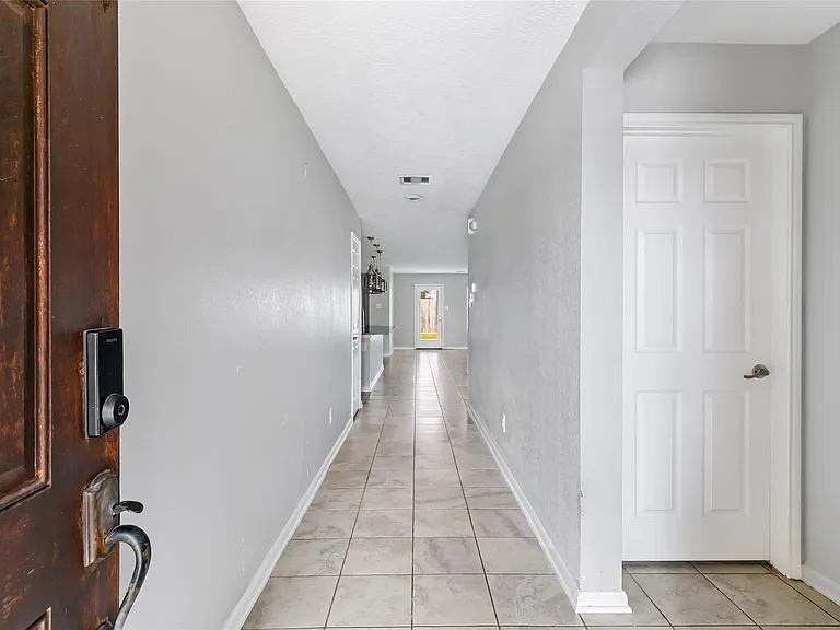 20805 Langworth Pl — Photo 11