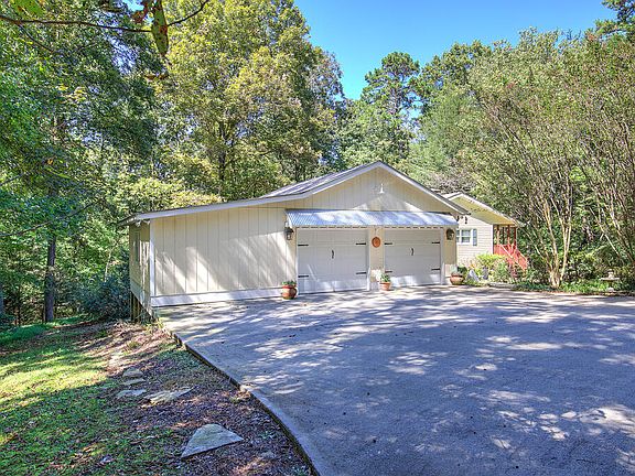 2nd image of 2108 Blackberry Mountain Rd