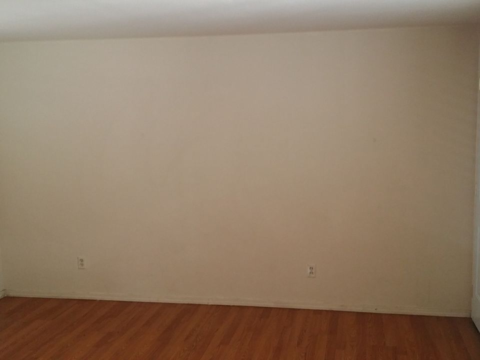 Building Photo 4