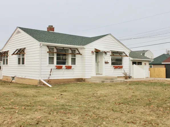 708 W Glover St, Ottawa, IL 61350