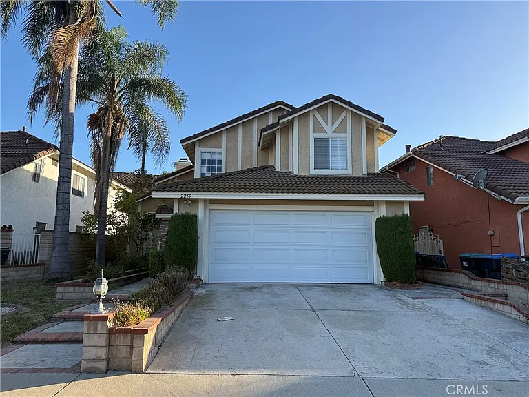 2259 Norte Vista Dr — Photo 1